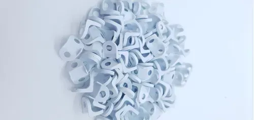 Suporte De Prateleira 2 Furos 13,5 X 13,5 Leve Epóxi Branco (Kit Com 100 Un) Suporte De Prateleira 2 Furos 13,5 X 13,5 Leve Epóxi Branco (Kit Com 100 Un)